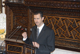 Bashar Al-Assad elnk beszdet mond
