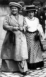 Clara Zetkin s Rosa Luxemburg