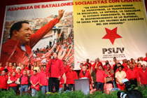 Chvez beszdet mond az Egyeslt Szocialista Prt alakul kongresszusn